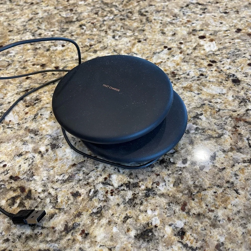 Samsung Wireless Fast Charger